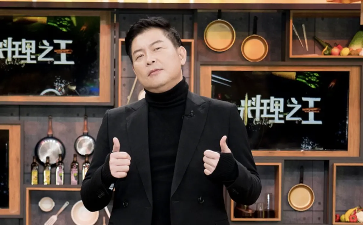 ▲曾國城（如圖）過去和郭源元在節目上的互動被翻出，他做效果說郭源元應該已經習慣遇到性騷了，玩笑開過頭。（圖／翻攝自曾國城臉書）