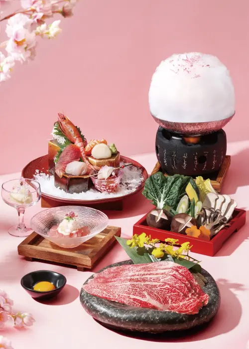 身分證「沒4」爽吃火鍋肉8折!燒肉套餐88折 4月美食優惠一次看 ▲王品「藝奇 和牛岩板燒日本料理」4月春櫻饗宴好夢幻。(圖/王品集團提供)