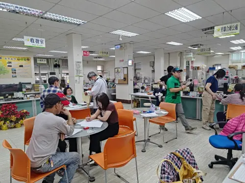 ▲「臺南市0121震災一般住宅建築物災損修繕補助金實施計畫」，已於3月27日公告，民受災戶可持相關文件向公所提出申請。(圖／南市府提供)