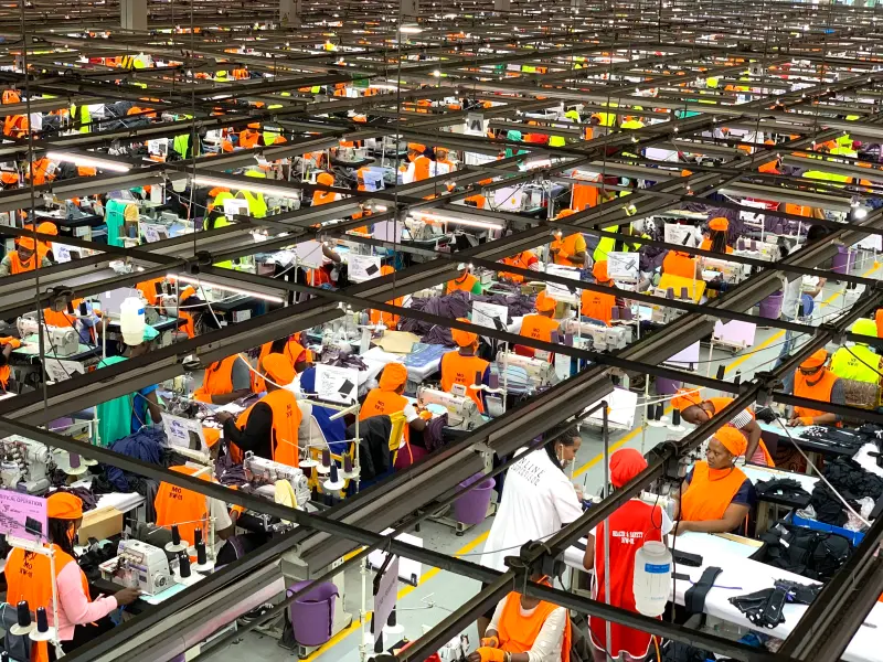 ▲旭榮集團奉行在地化管理的策略，圖為旭榮在非洲肯亞的工廠。（圖／業者提供）