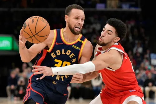▲2024-25例行賽台灣時間4月2日賽程，今日NBA將有7場比賽進行，焦點之戰為金州勇士對決曼菲斯灰熊，目前雙方分別佔據西區第5和第6種子。勇士若贏球則可搶下西區第5。（圖／美聯社／達志影像）