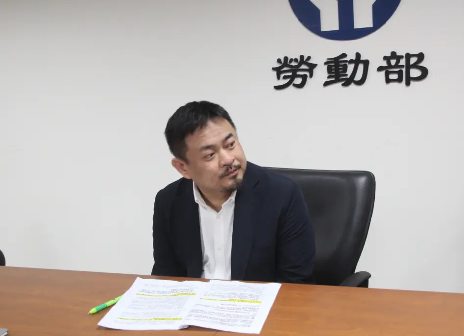 ▲勞動部長洪申翰表示，先前已就就業安定基金與開口合約相關程序進行檢討。（圖／NOWNEWS資料照片）