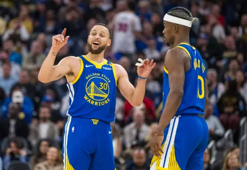 ▲Stephen Curry全場豪取52分、12顆三分，前三節主宰戰局，關鍵時刻體力耗盡，輪到Butler站出來穩定領先局面，幫助勇士終場以134：125擊敗灰熊，排名爬升到西區第5。（圖／美聯社／達志影像）