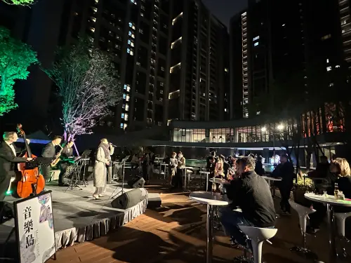 ▲聯悦建設特別舉辦一場邀請制的爵士音樂派對，分享這座海線最頂級社區的誕生。（圖／品牌提供）