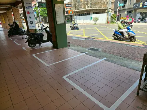 ▲新竹市自3月26日開始，已有全新的「騎樓機車格」亮相。（圖／新竹市政府）