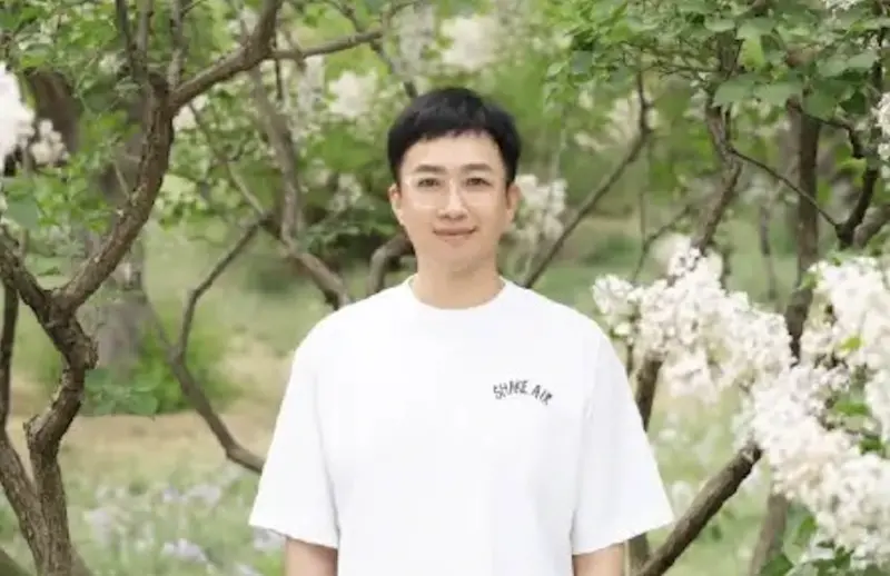 ▲于正（如圖）轟最無恥的演員就是帶編劇到現場，曾遇過一個大男主，把女主角的戲都刪光了。（圖／翻攝自于正微博）