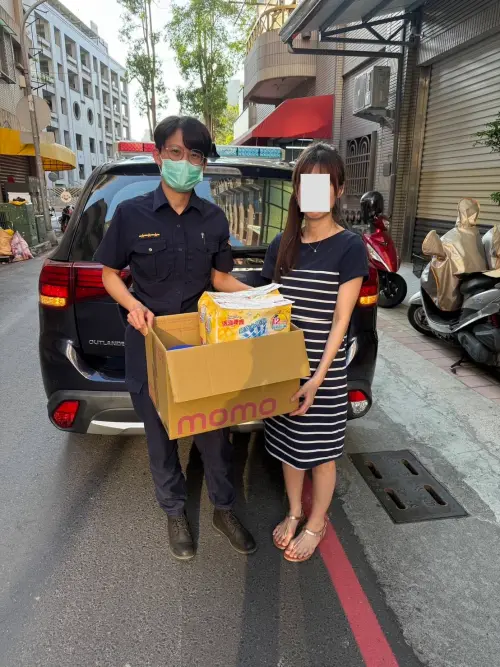 ▲高市警局婦幼隊在執行護幼展翅專案，過程中獲報後除關懷追蹤外，也聯繫社政單位給予各樣協助，盼守護孩子們成長茁壯。（圖／高市警局婦幼隊提供）