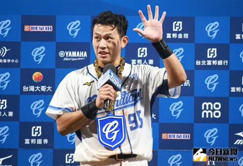 中職／敬遠張育成被戴培峰敲逆轉安！富邦鋒總、台鋼洪總異口同聲
