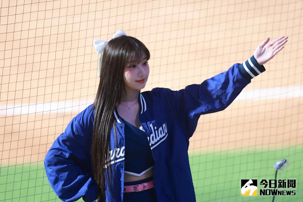 ▲Fubon Angels李珠珢中職應援初登場，新莊球場開幕戰湧入10819人，創隊史紀錄。（圖／記者葉政勳攝）