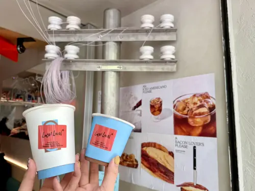 ▲Local Local咖啡選擇豐富，中山店更有限定獨家飲品。（圖／記者蕭涵云攝）