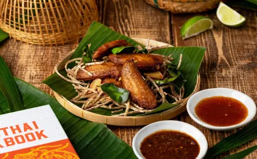 ▲帕泰家「鳥籠芋絲炸雞翅」258元。（圖／豆府餐飲集團提供）