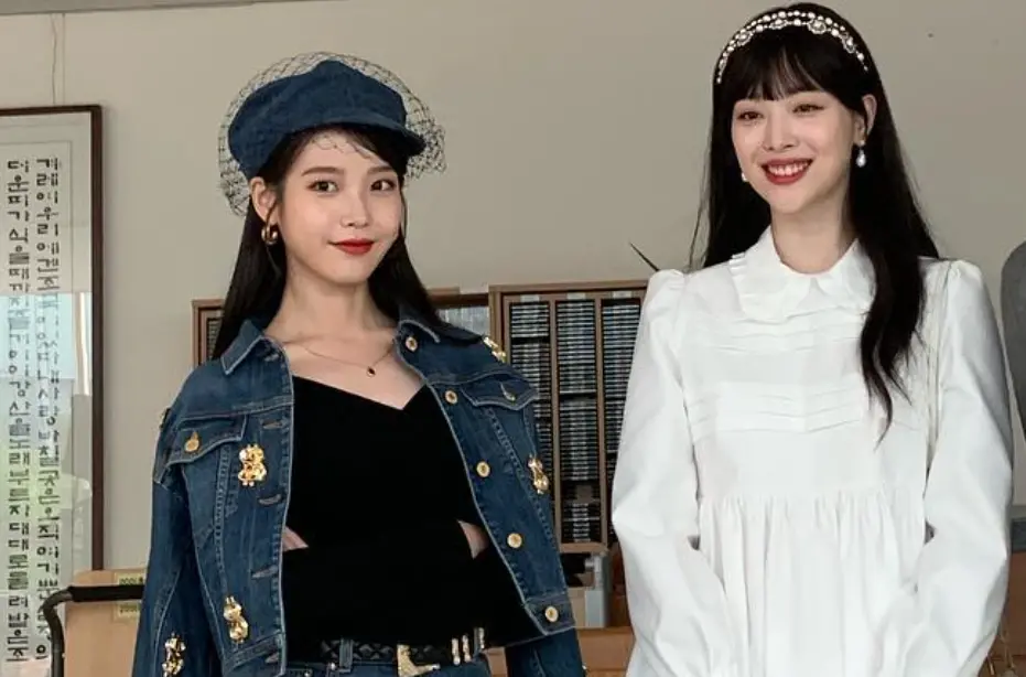 ▲雪莉哥哥爆料，IU（左）曾為雪莉（右）推薦心理醫師，該醫師工作的診所已故女星金賽綸、具荷拉都去掛號過。（圖／雪莉IG）