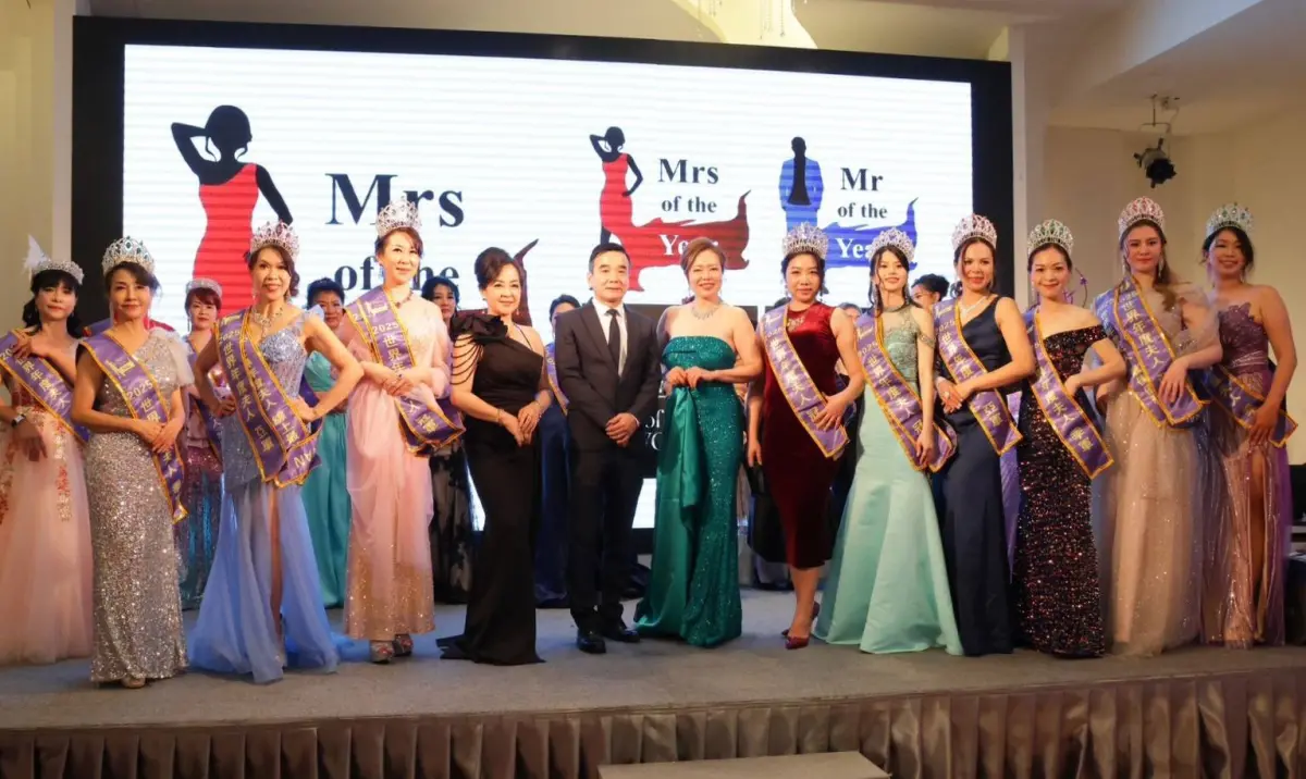 ▲台灣大賽徐郁善主席(左四)、許安毅主席(左五)、選美大會創辦人西村紗江子(左六)與參賽者合影。（圖／主辦單位提供）