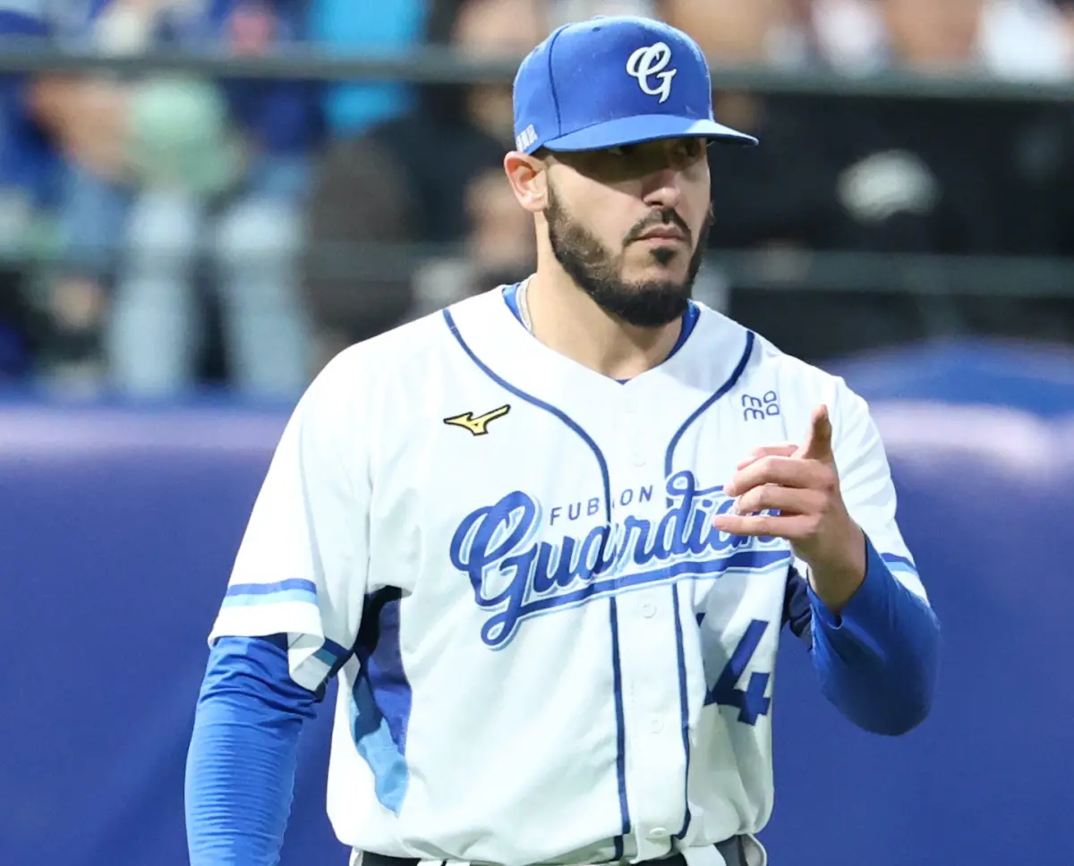 ▲富邦悍將魔力藍面對老東家中信兄弟，繳出7局無失分，最終拿下勝投。（圖／富邦悍將提供）