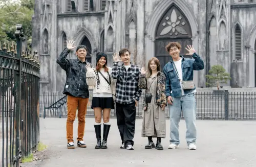 ▲姚元浩(左起)、莎莎、包偉銘、白安與郭泓志為了《嗨!營業中》到越南進行「學習之旅」。(圖/好看娛樂提供) ▲姚元浩(左起)、莎莎、包偉銘、白安與郭泓志為了《嗨!營業中》到越南進行「學習之旅」。(圖/好看娛樂提供)