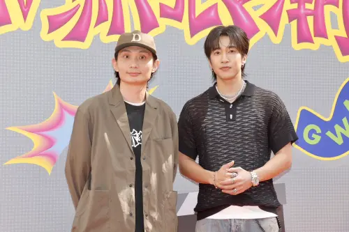▲婁峻碩表示對拍MV很重視,卻不急著當導演。殷振豪則承認要當MV導演不簡單。(圖/記者李政龍攝) ▲婁峻碩表示對拍MV很重視,卻不急著當導演。殷振豪則承認要當MV導演不簡單。(圖/記者李政龍攝)