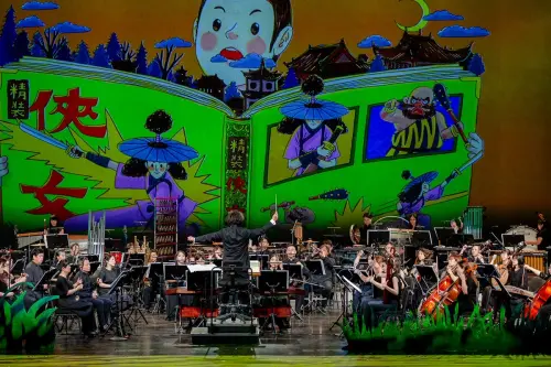 ▲高雄市國樂團4/20《虎~佇佗位?》親子音樂會，將經典臺灣傳說《虎姑婆》與西方童話《糖果屋》巧妙結合。（圖／高雄春天藝術節提供）