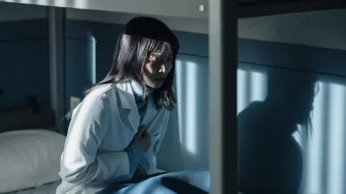 ▲申敏兒在劇中飾演「珠妍」，疑似有心理創傷。（圖／IG netflixkr）