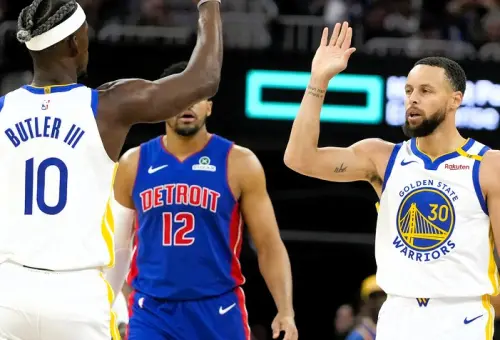 ▲NBA金州勇士Stephen Curry與Jimmy Butler聯手後,球隊25戰拿下21勝。(圖/美聯社/達志影像) ▲NBA金州勇士Stephen Curry與Jimmy Butler聯手後,球隊25戰拿下21勝。(圖/美聯社/達志影像)
