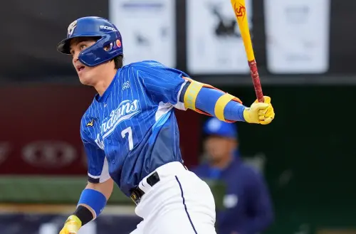 ▲富邦悍將陳真表示，看林哲瑄引退記者會當下，剛好與家人在外用餐，並且是邊吃邊哭。（圖／富邦悍將提供）