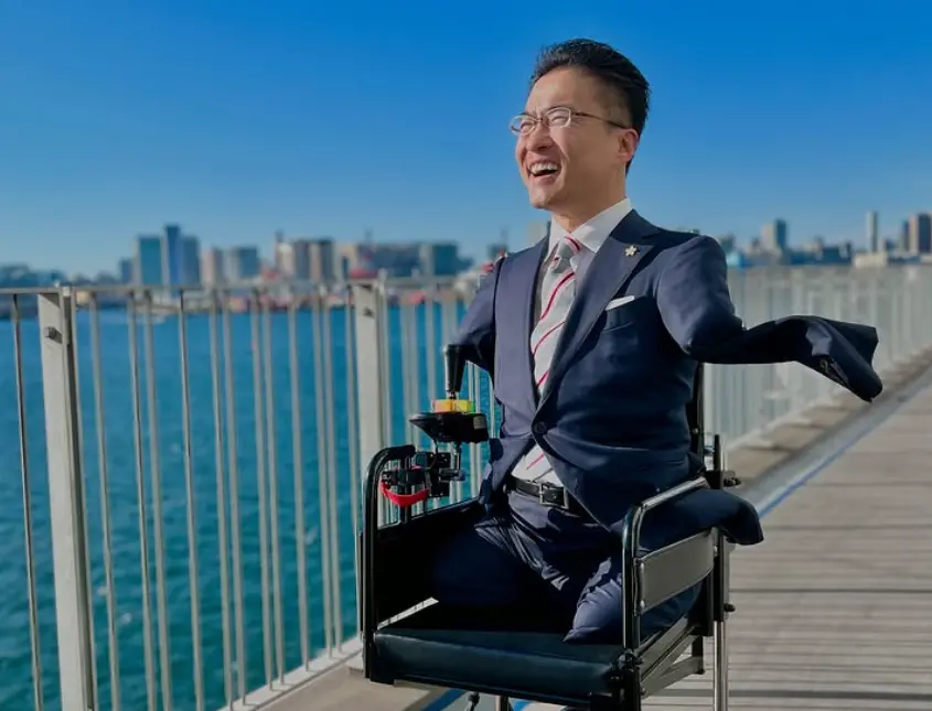 ▲日本殘疾作家乙武洋匡揮別性醜聞，已經變成前途可期的政治人物。（圖／IG@ototake_official）