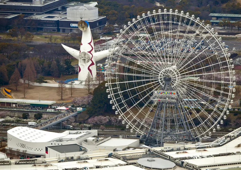 ▲1970年的大阪萬博曾吸引了全世界的目光，展覽結束後場館改建而成的遊樂園卻發生一起震驚全日本的死亡雲霄飛車事故。（圖／美聯社／達志影像）