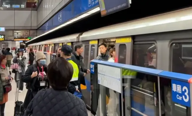 ▲台北捷運板南線新增空車，會從江子翠開門。（圖／讀者授權提供）