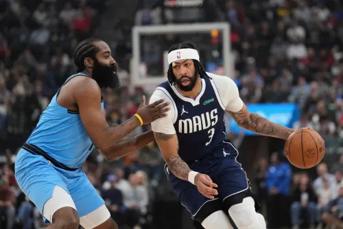 ▲洛杉磯快艇於主場以135：104大勝達拉斯獨行俠，取得四連勝。近17場比賽，快艇僅吞下3敗，分別敗給奧克拉荷馬雷霆、紐奧良鵜鶘與克里夫蘭騎士，球隊狀態火熱。（圖／美聯社／達志影像）