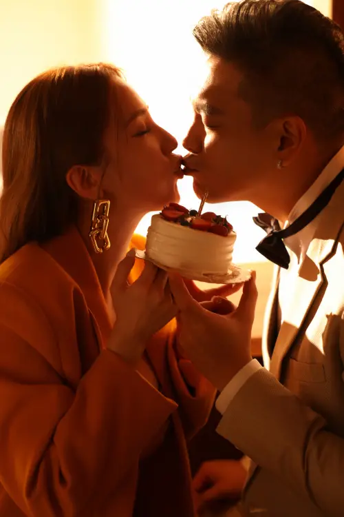 ▲夫妻倆將彼此相知相惜的故事，譜成了一首動人情歌—《關於我們》。（圖／有魚娛樂提供）