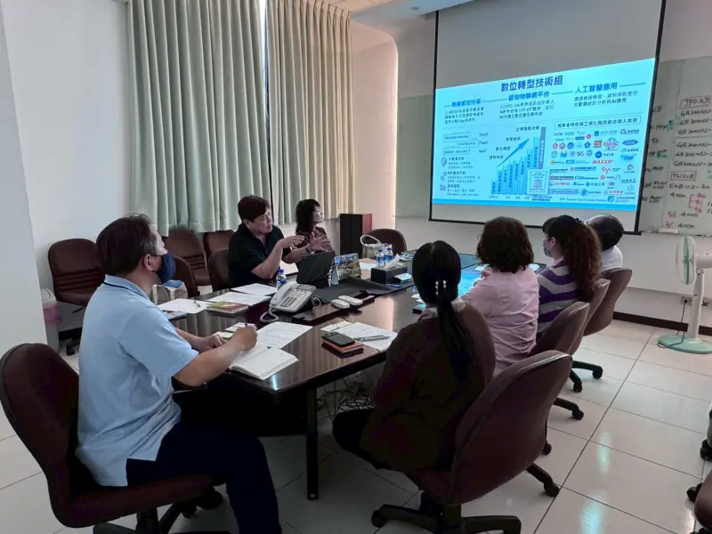 ▲臺南市政府的中小企業服務團輔導與協助廠商爭取各項資源以進行研發升級與轉型。(圖／南市府提供)