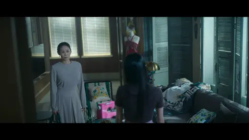 ▲金善映(左)在《我的女神室友斗娜》飾演偶像秀智的媽媽,私吞女兒結算金超無恥,讓觀眾氣得牙癢癢。(圖/翻攝Netflix) ▲金善映(左)在《我的女神室友斗娜》飾演偶像秀智的媽媽,私吞女兒結算金超無恥,讓觀眾氣得牙癢癢。(圖/翻攝Netflix)