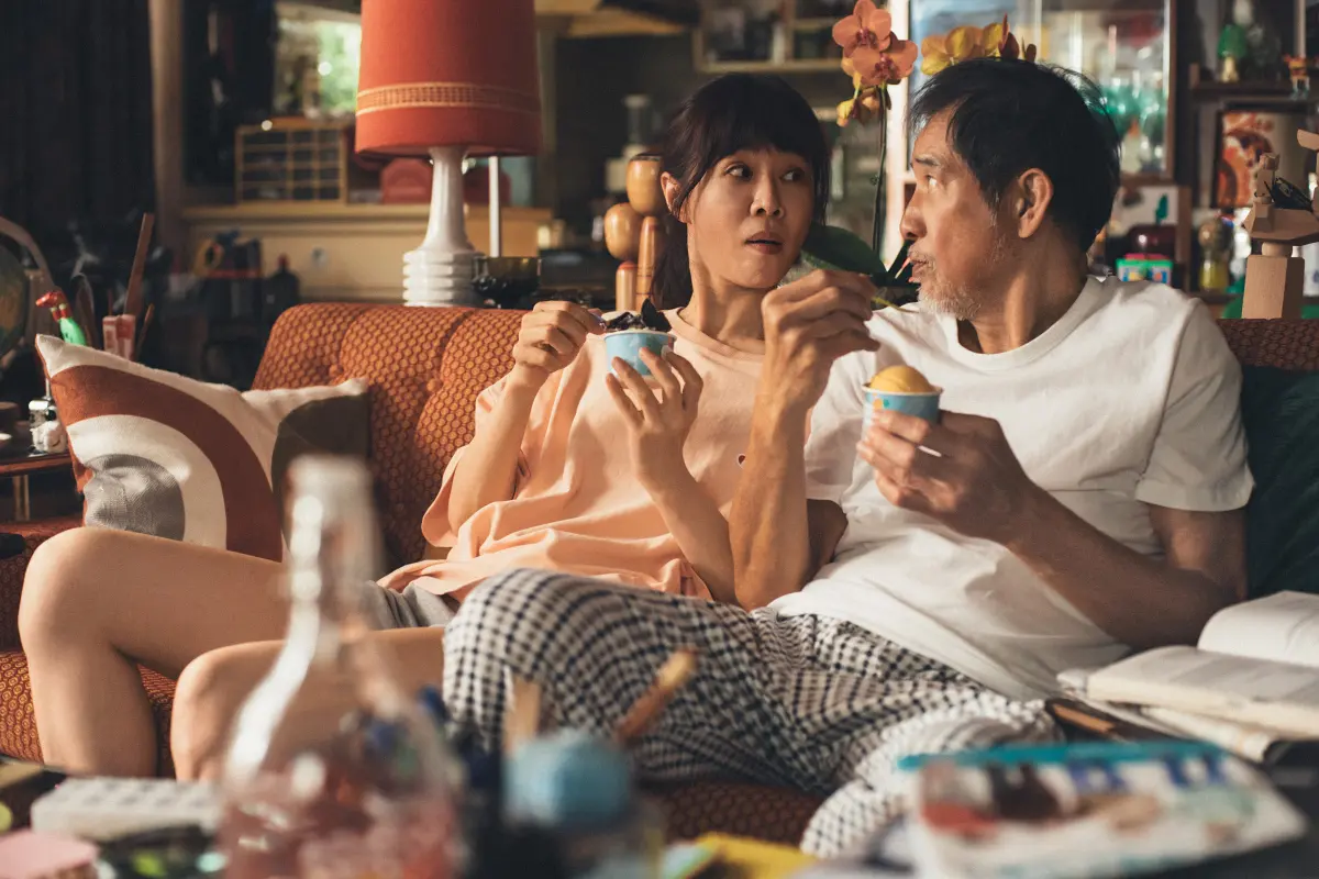 ▲謝盈萱（左）讚秦漢（右）超親民，　曝他私下嗜好很多，聽到冰淇淋眼睛就發亮。（圖／Netflix提供）