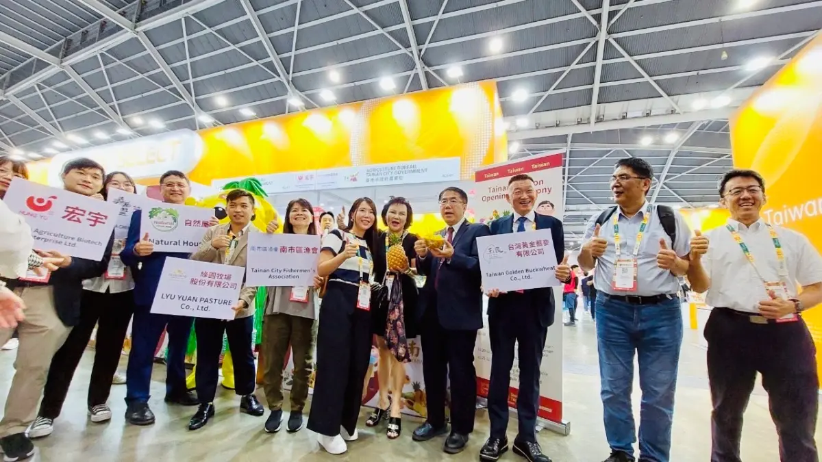 ▲新加坡國際食品展於今天開幕，台南市長黃偉哲再度率「臺南隊」，展示超過50項精選農漁產品。(圖／南市府提供)