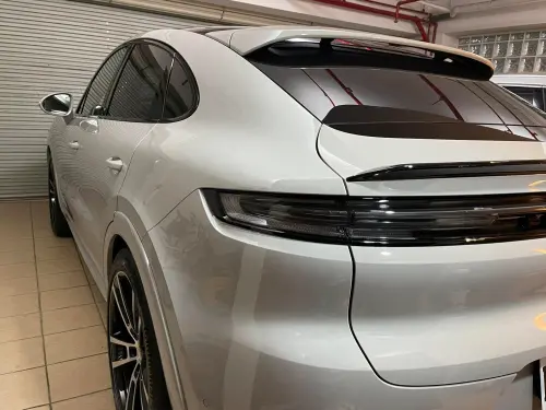 ▲台積電元老級員工宣布退休，甚至拿到百萬名車，讓一票網友相當震驚。（圖／Threads網友授權提供）