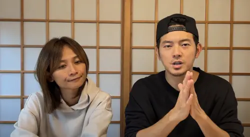 ▲藝人宥勝（右）涉嫌猥褻女助理案件近期告一段落，被判緩刑並重罰200萬，而老婆慈惠（左）也在風波後首度發聲，力挺老公，「我們尊重他。」（圖／宥勝去哪兒 YouTube）