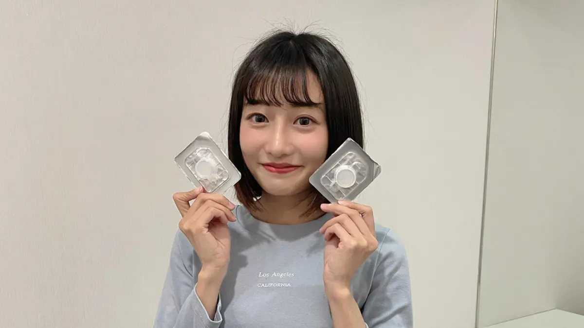 ▲前富邦啦啦隊員王妡（如圖）因大跳諷刺版32撞，槓上前東家因此被炎上，有網友挖出王妡的5大爭議，不僅曾爆料前同事是小三、在高鐵上熱舞，還被批消費弱勢族群。（圖／王妡臉書）