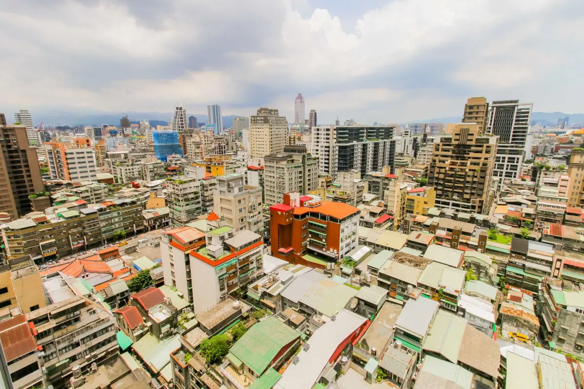 ▲房貸緊縮和房市政策實施後，台北市1000萬以下交易占比暴增近100%，顯示自住族群已成為當前房市主力。（圖／永慶房屋提供）