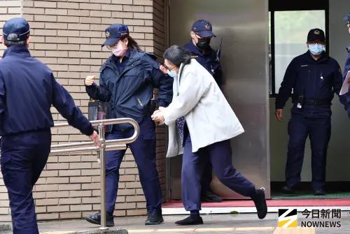▲剴剴案保母劉彩萱出庭。（圖／記者朱永強攝，2025.03.19）
