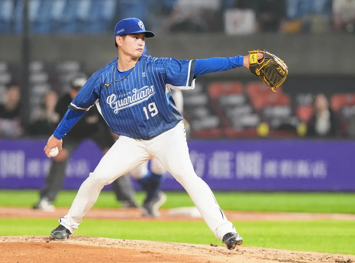 ▲富邦悍將張奕，昨日面對樂天桃猿，投6局失6分，其中2分為非自責分。（圖／富邦悍將提供）