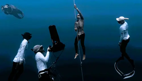 台灣盃自由潛水深度賽於南台灣小琉球盛大舉行。(圖/台灣自由潛水發展協會提供) ▲台灣盃自由潛水深度賽於2025年4月8日至11日在南台灣小琉球盛大舉行。