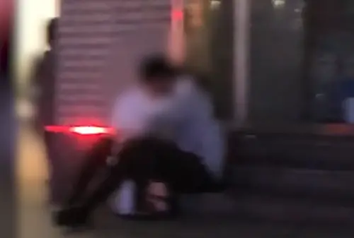▲李鎮浩曝光一段影片,說這是2019年金賽綸(左)與當時的男友約會的片段。(圖/ 연예 뒤통령이진호YouTube) ▲李鎮浩曝光一段影片,說這是2019年金賽綸(左)與當時的男友約會的片段。(圖/ 연예 뒤통령이진호YouTube)