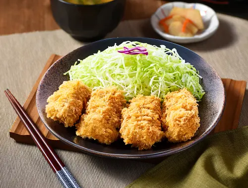 福勝亭生日慶優惠「169元定食」明起連續11天!飯、菜、湯吃到飽 ▲首次登場「酥炸鬼頭刀定食」特價179元(原價220元)。(圖/三商餐飲提供)