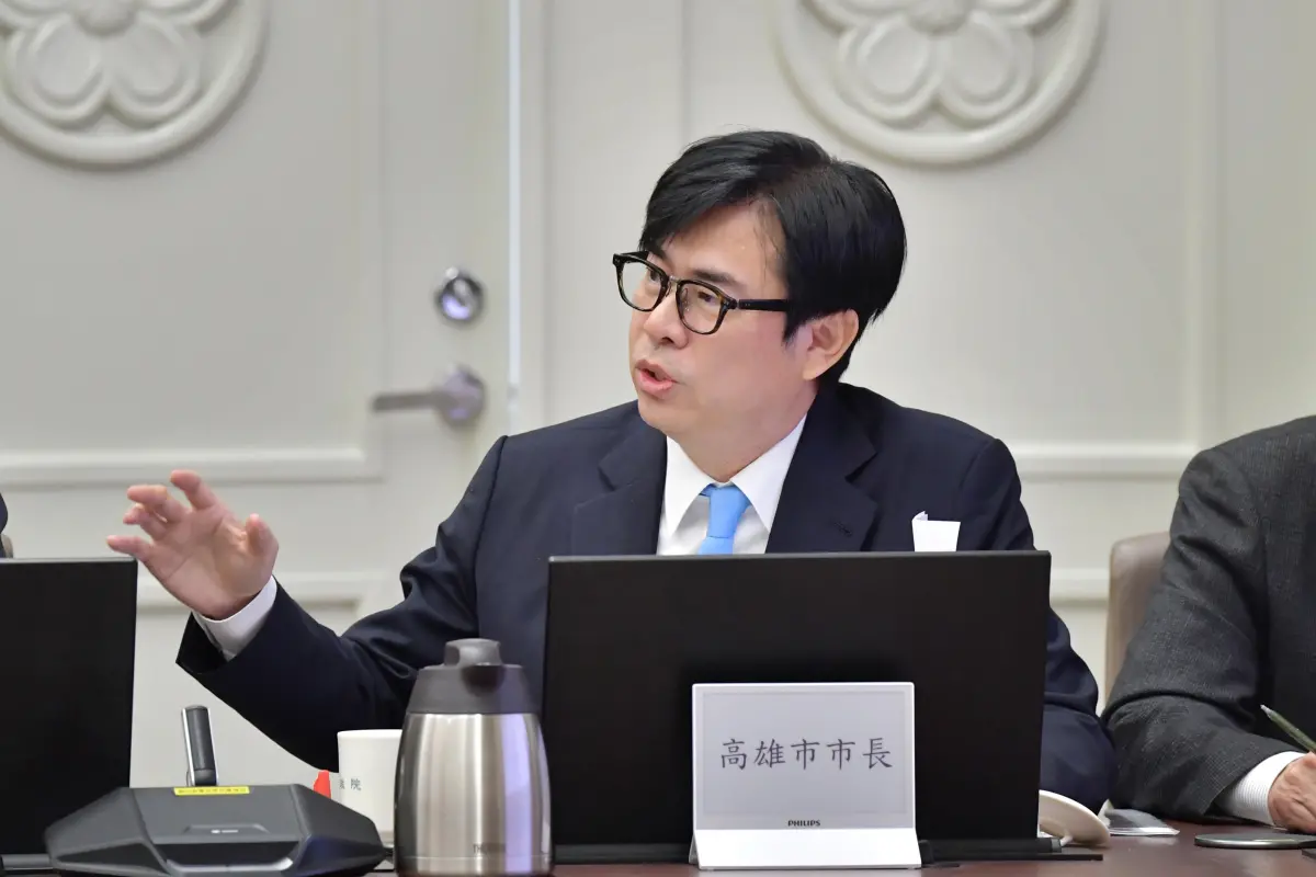 ▲陳其邁力挺高雄囡仔葉伊恬，批評桌協作法非常不公平也傷害選手努力。(圖／高雄市府提供)