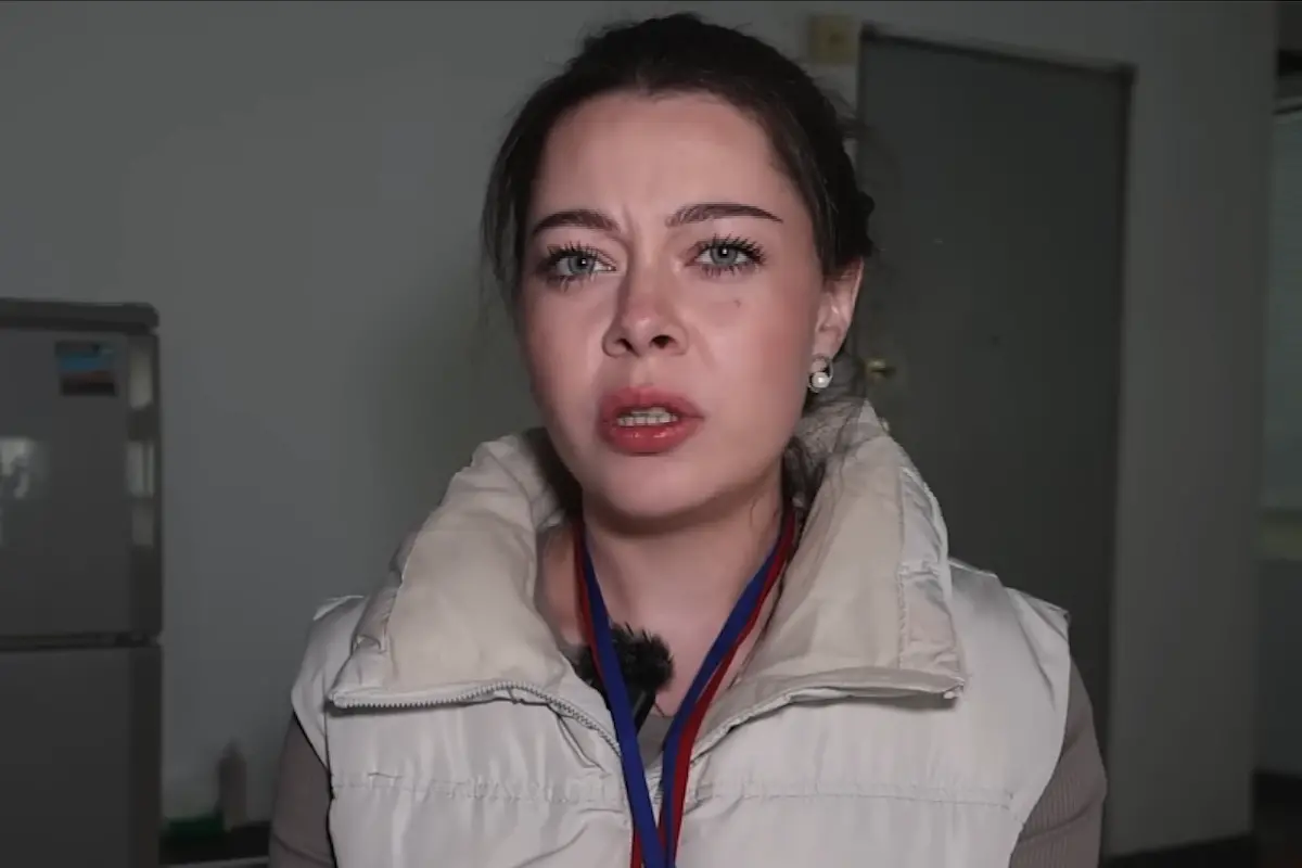 ▲一名俄羅斯伊琳娜（Irina）初次來到台灣，除了感受到濃厚的民主氛圍，也觀察到不少與家鄉文化截然不同的生活習慣。（圖／翻攝自YT「不要鬧工作室」）