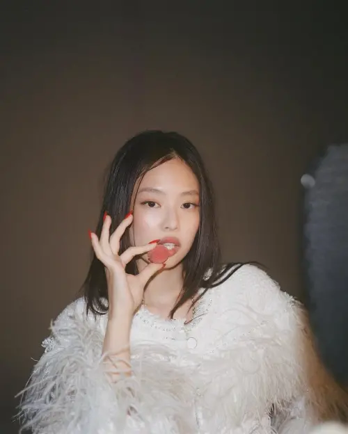 ▲Jennie辣出新高度,7月合體Jisoo、Rosé、Lisa,宣告BLACKPINK正式回歸。(圖/Jennie IG) ▲Jennie辣出新高度,7月合體Jisoo、Rosé、Lisa,宣告BLACKPINK正式回歸。(圖/Jennie IG)