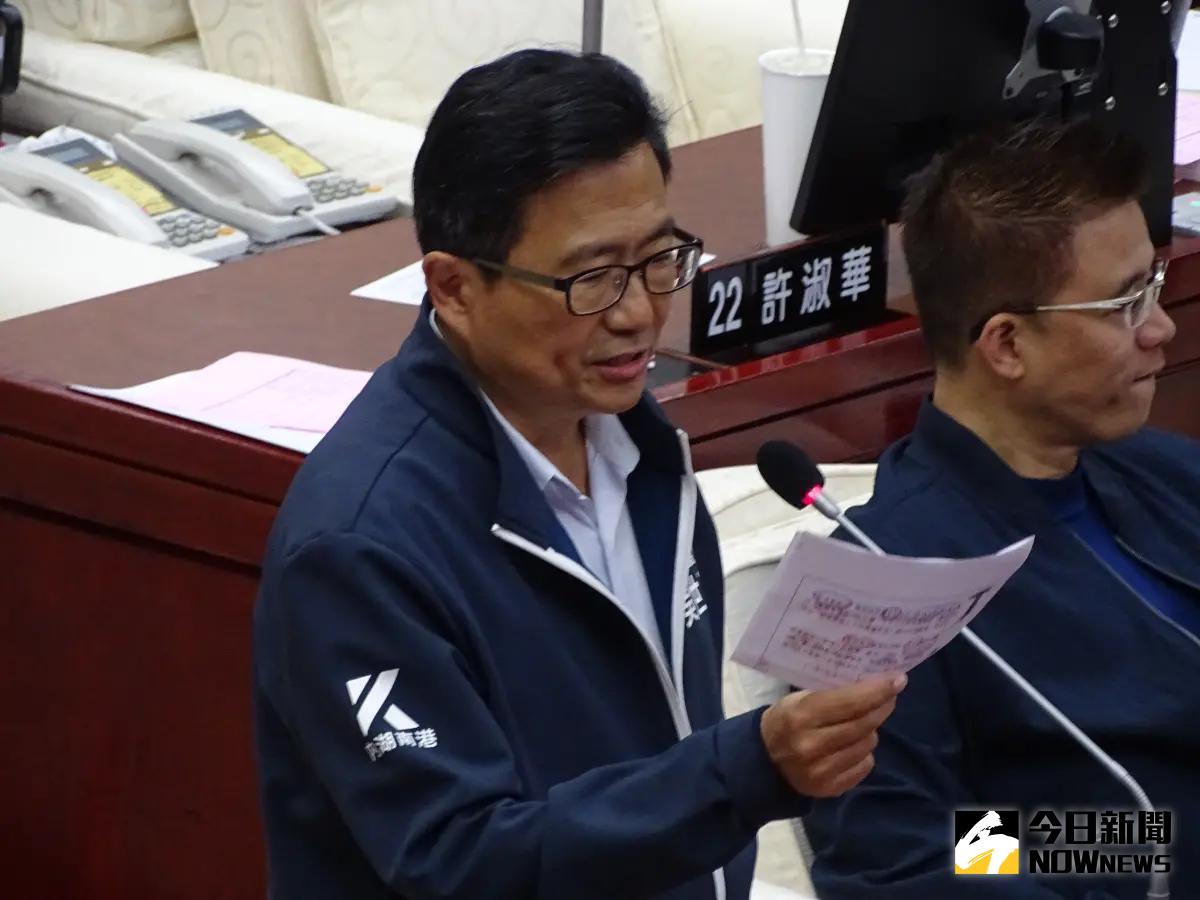 ▲針對美國對等關稅，台北市議員吳世正批川普是土匪。（圖／記者呂炯昌攝，2025.04.10）