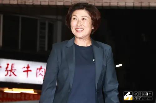 台東縣長饒慶鈴不輸A-Lin！超「嗨」致詞被挖出　觀眾傻：這有喝
