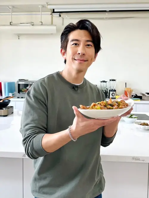 ▲修杰楷平常就有在下廚給家裡的女兒們吃，很清楚要怎麼樣抓住小朋友的胃。（圖／《修TIME》提供）