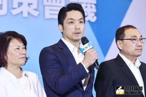 蔣萬安喊倒閣!他嗆爆沒腦筋的政治思考:一桶雞腿只換一塊雞屁股