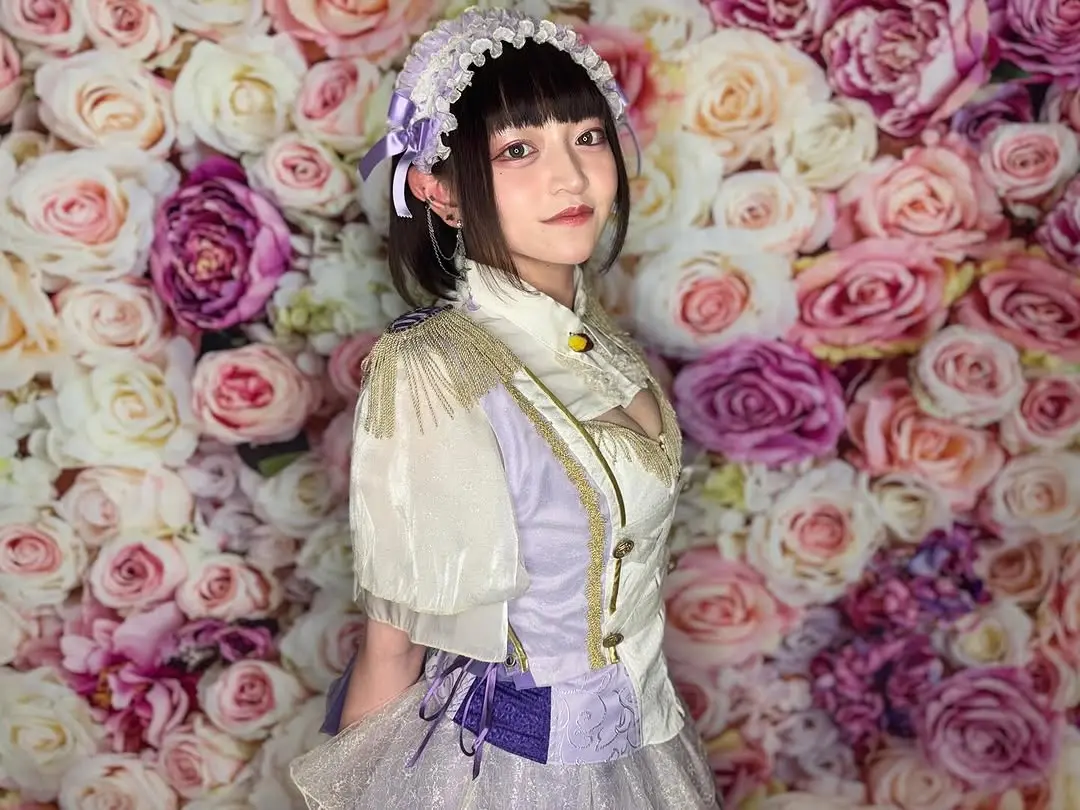 ▲25歲日本女歌手Hijiri Ema被事務所證實，她因過敏性休克於4月7日離世，而5日她才因為無法參加活動在社群向粉絲道歉，想不到這竟然成為她最後的遺言。（圖／Hijiri Ema IG）